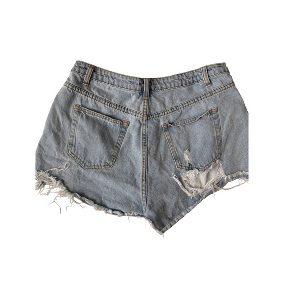 Missguided High Rise Distressed Denim Shorts Light Wash Size 10 Waist 32 Raw Hem - Picture 3 of 5